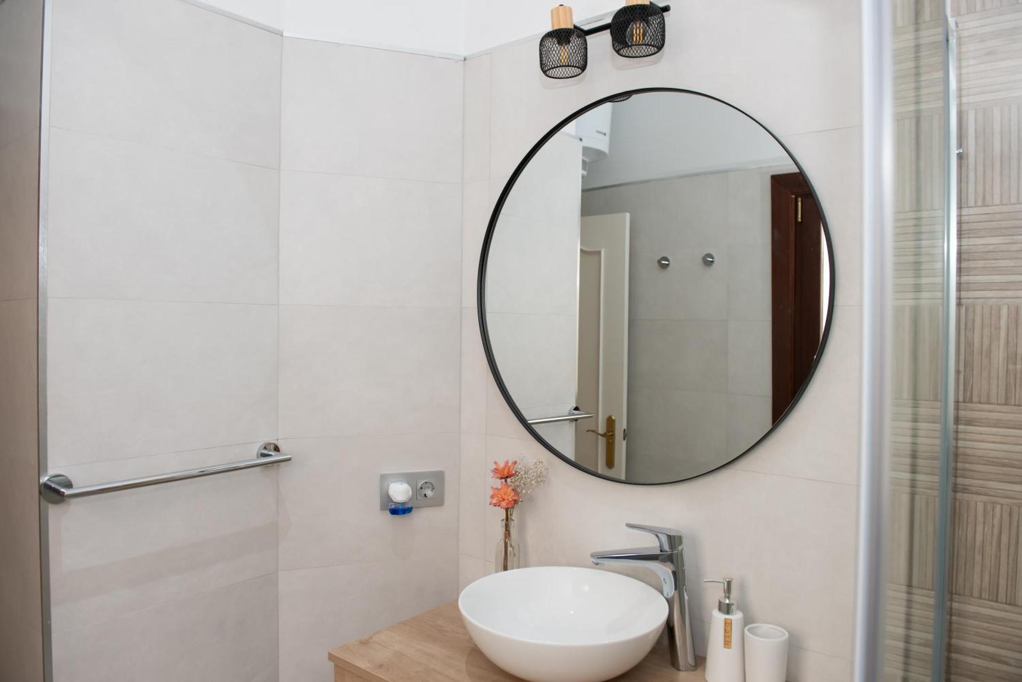Charming & Quiet Apartment In Plaza Del Salvador Seville Exterior photo